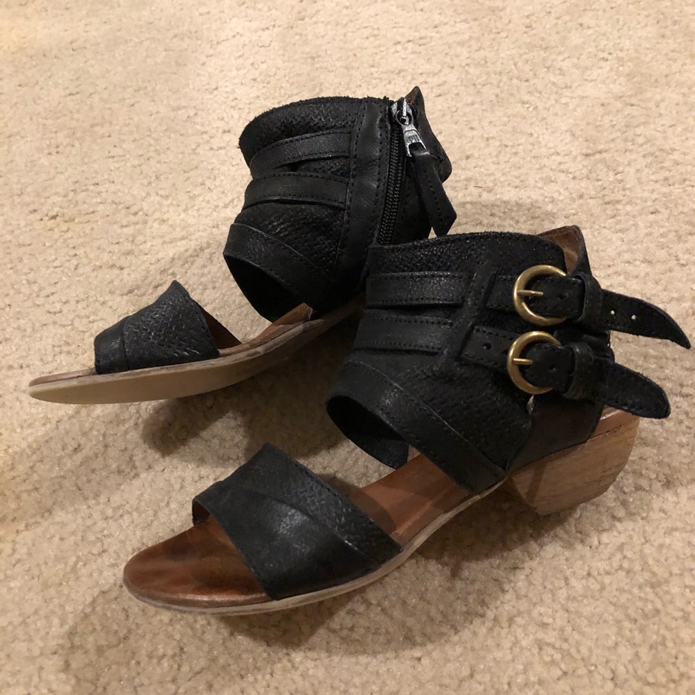 Miz Mooz NYC Black Leather Sandals